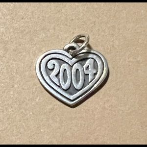James Avery 2004 heart retired charm